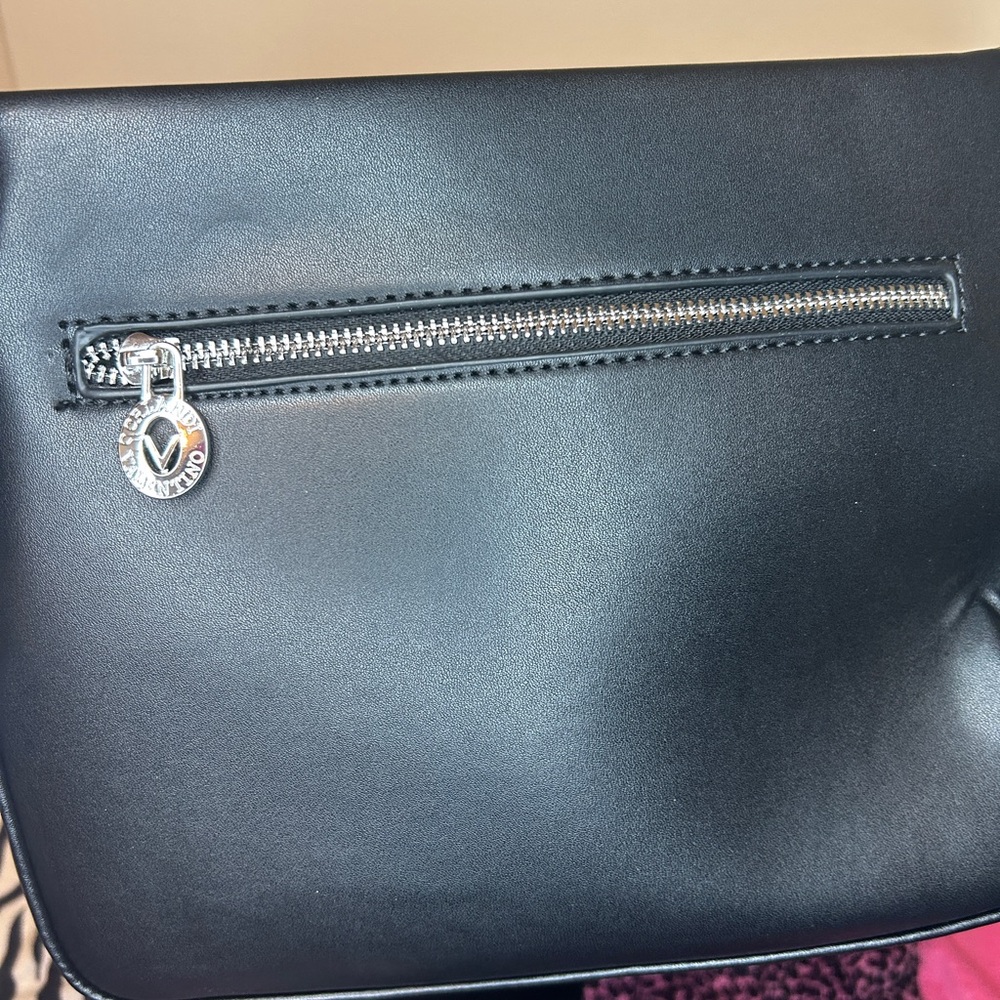 Orlandi Valentino Black Crossbody with wallet included - Picture 12 of 16